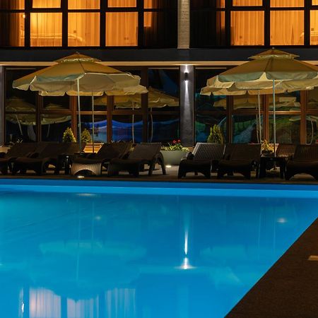 Toga Hotel Yablunytsya Luaran gambar