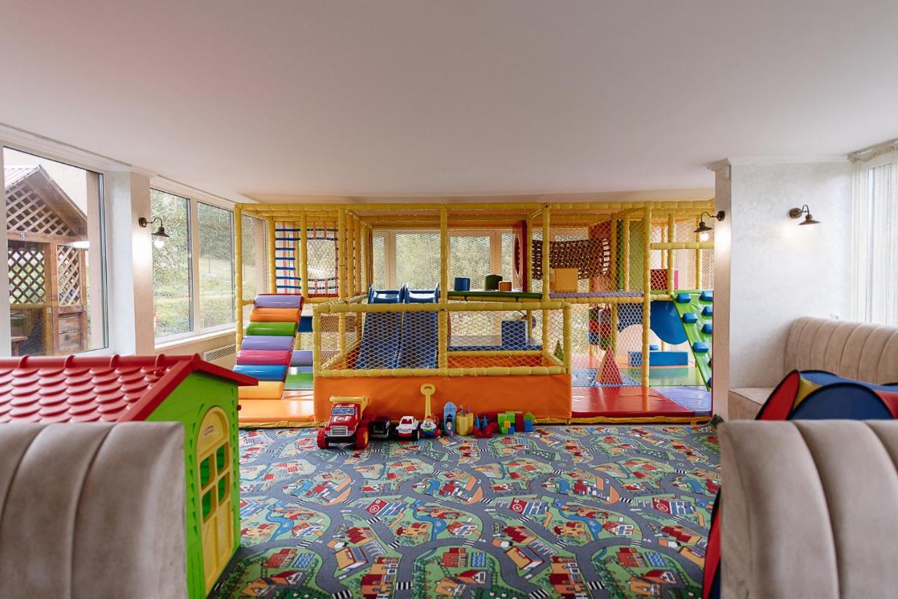 Toga Hotel Yablunytsya Luaran gambar
