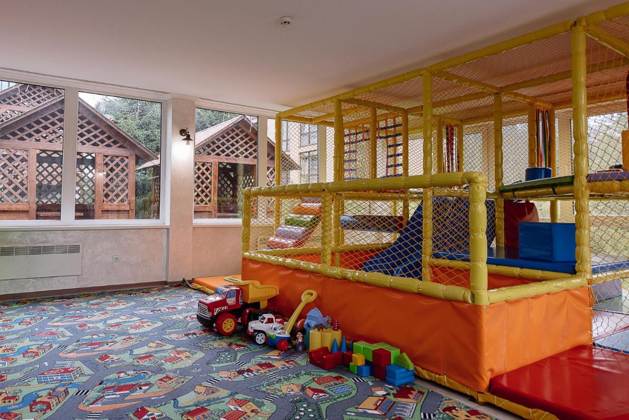Toga Hotel Yablunytsya Luaran gambar