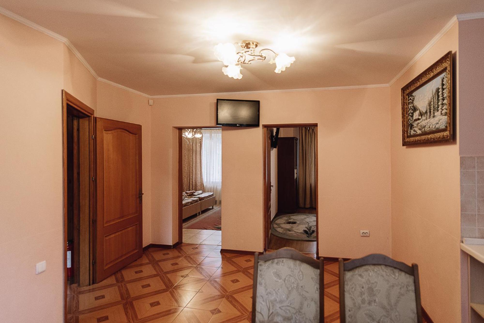 Toga Hotel Yablunytsya Luaran gambar