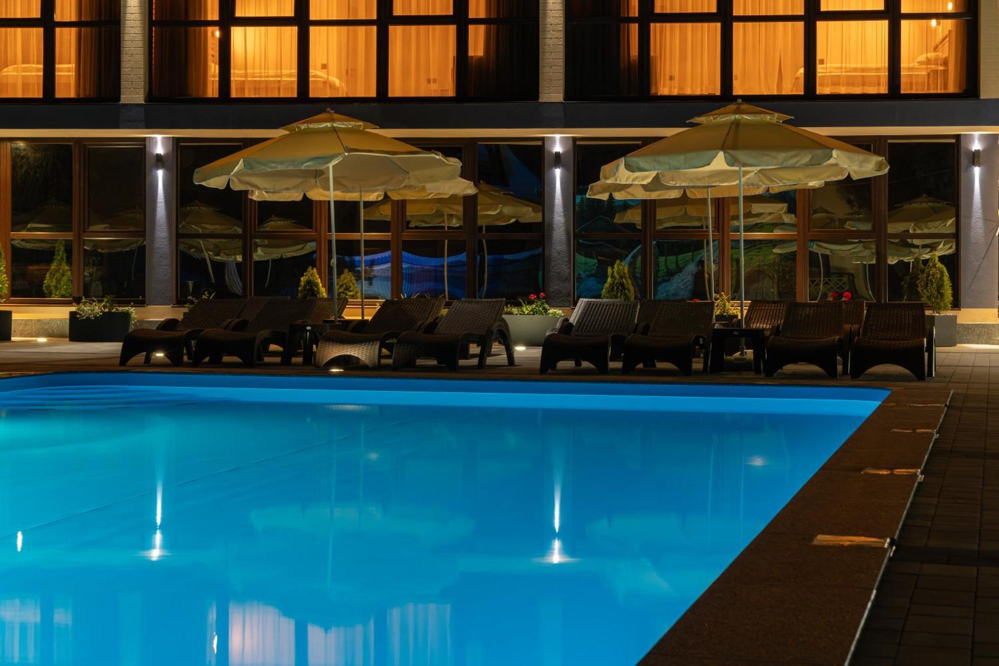 Toga Hotel Yablunytsya Luaran gambar